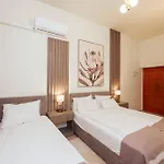 Mb Hotel