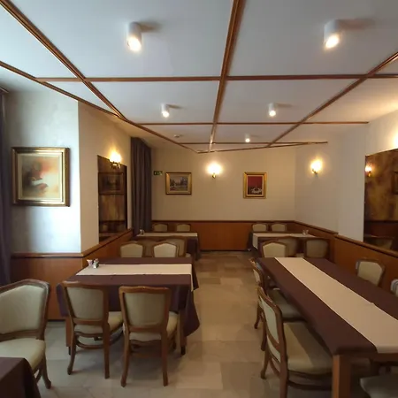 Mb Hotel 3*