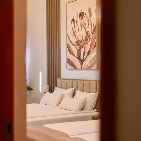 Hotel Mb 3*