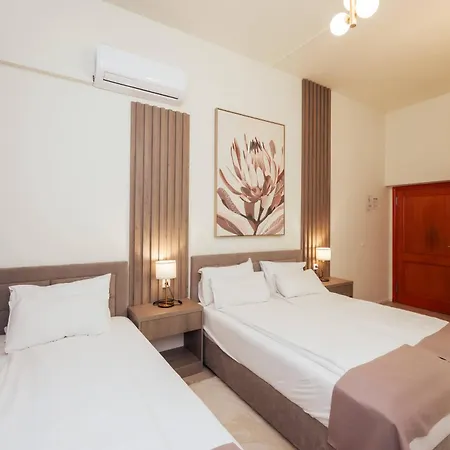 Mb Hotel