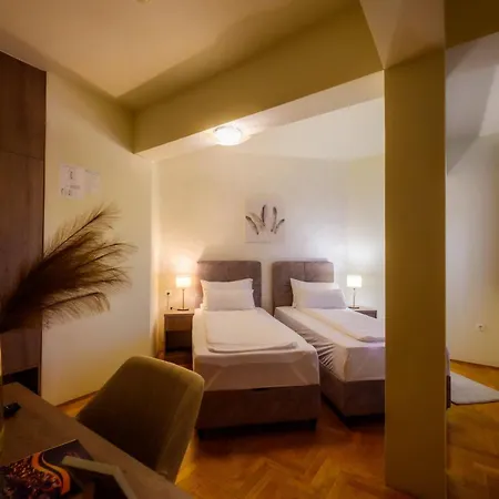 Hotel Mb